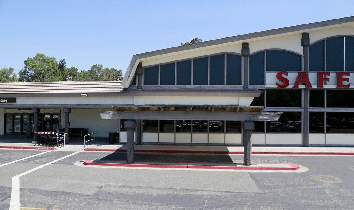 Rossmoor Shopping Center Area, CA - Rossmoor Shopping Center | Tallen Capital Partners, LLC