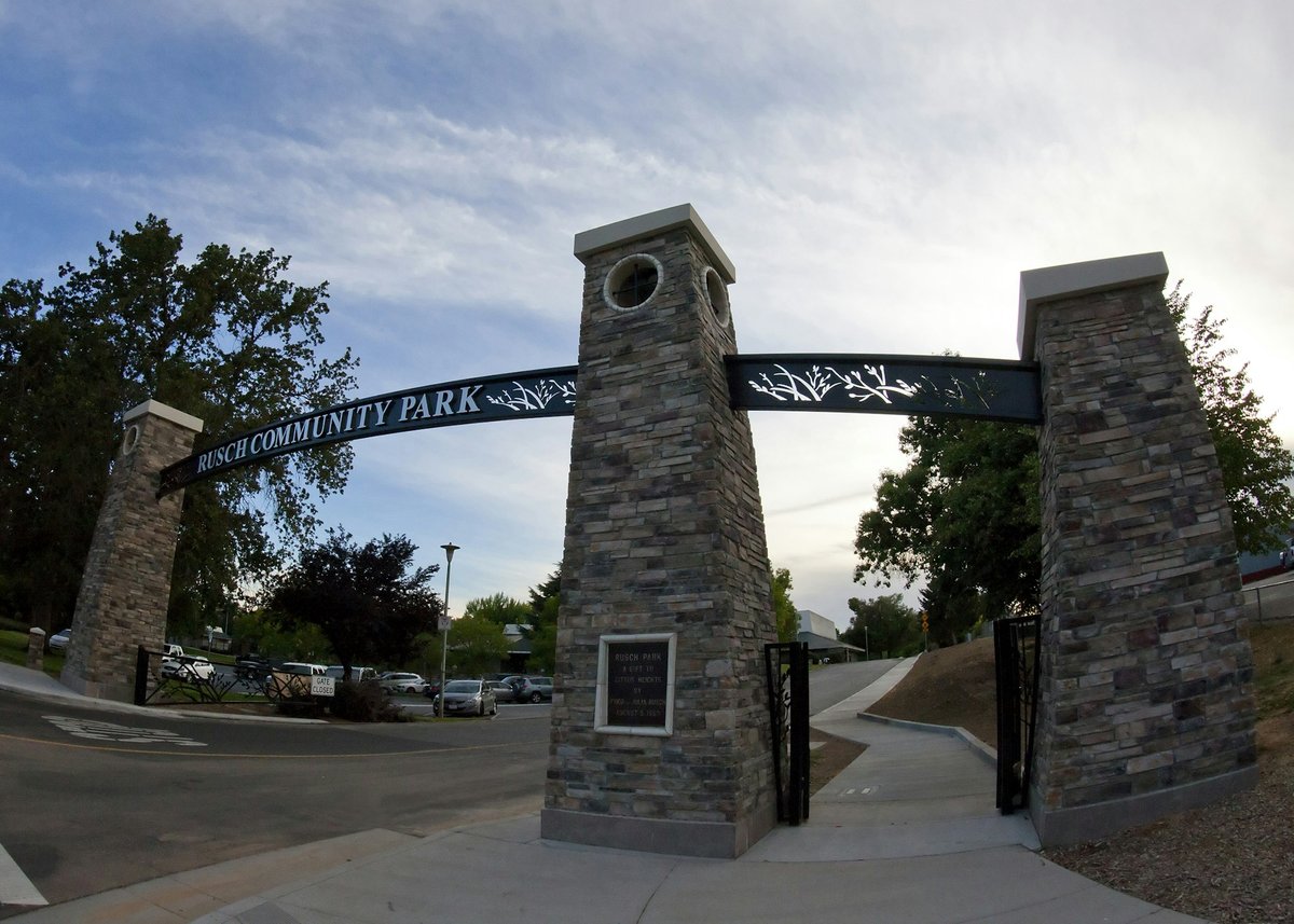 Rush Park Neighborhood, CA - Rusch Park Community Center - Sunrise Recreation and Park District